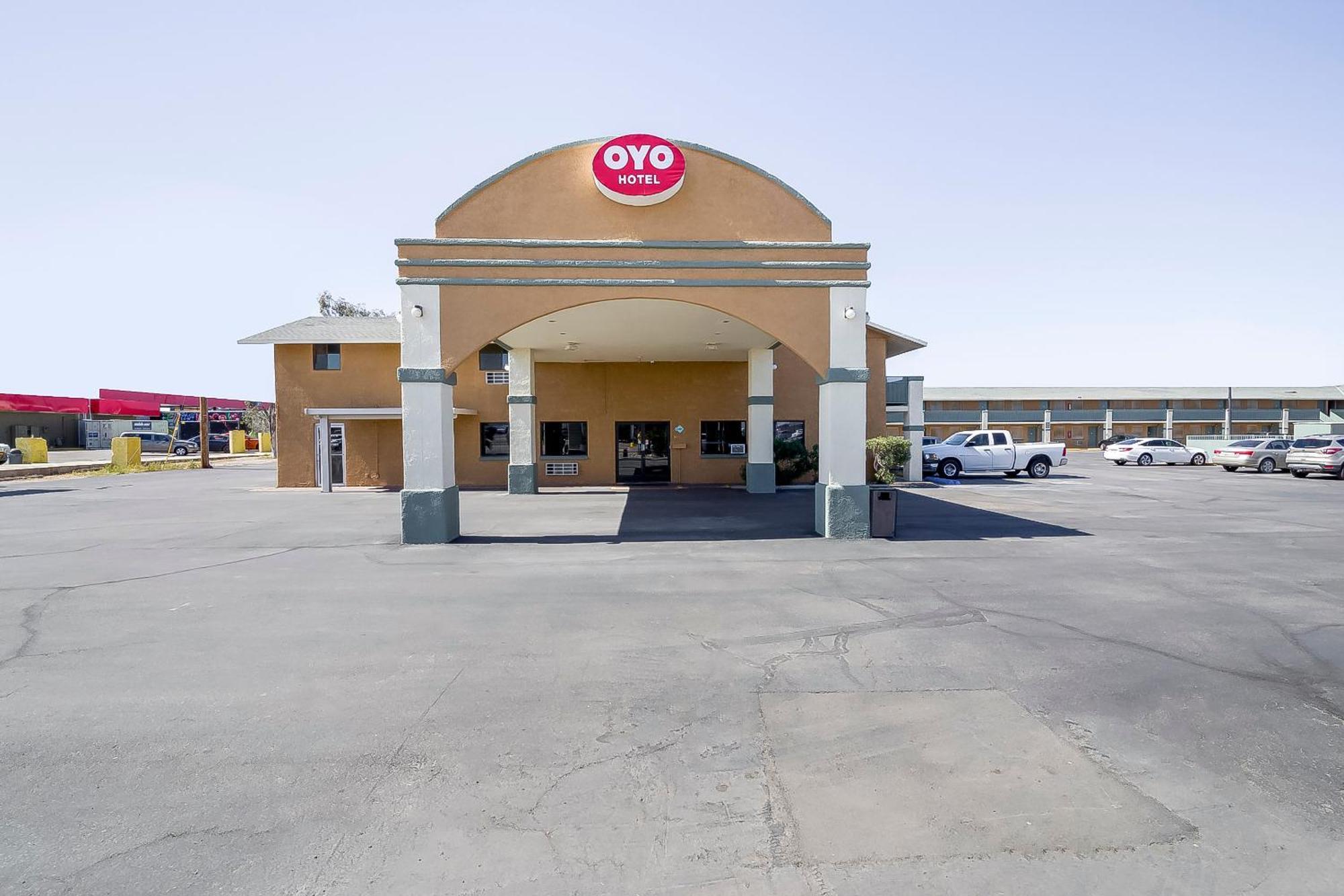 Oyo Hotel Eloy Casa Grande Near I-10 Bagian luar foto